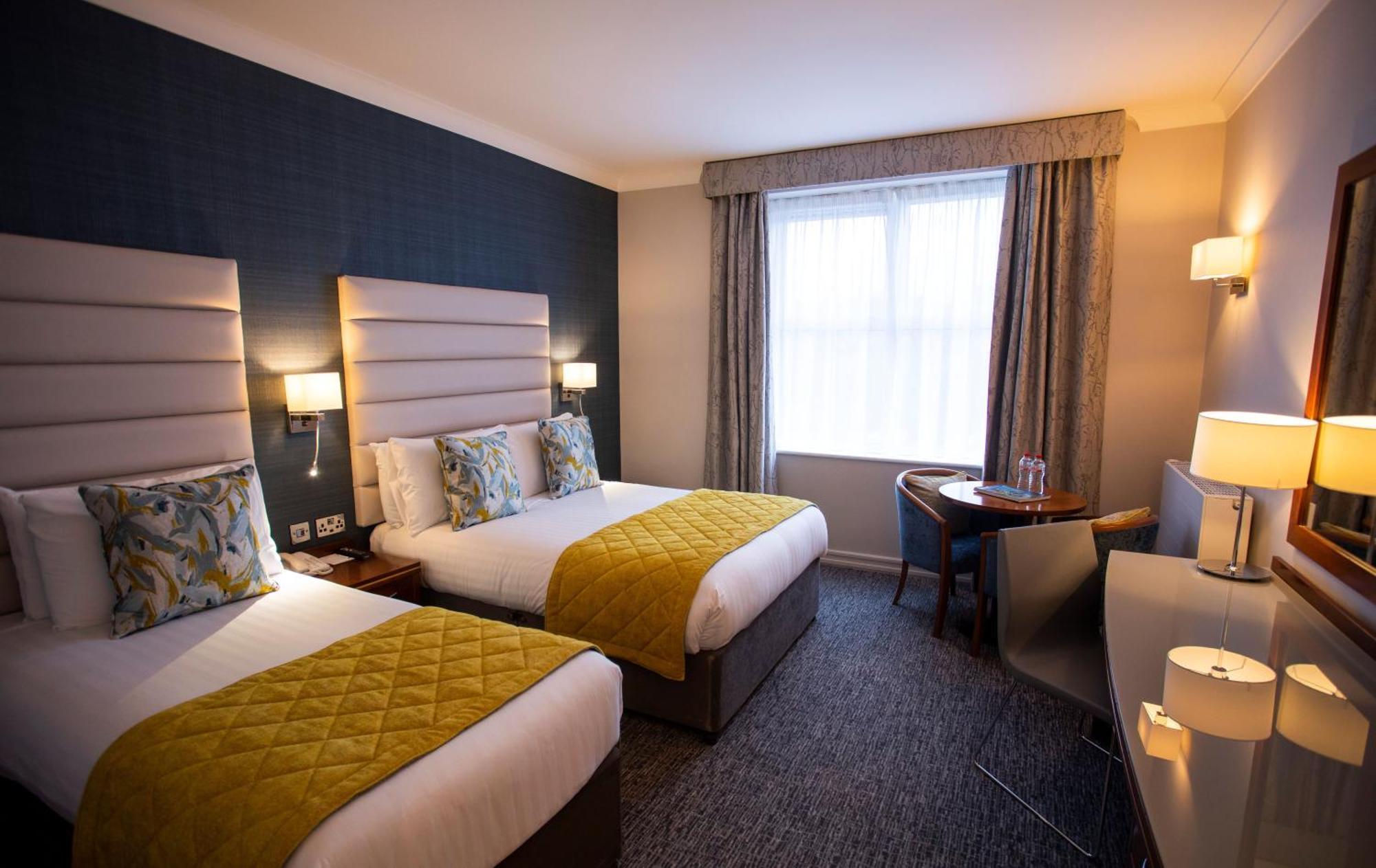 Grand Hotel Malahide Εξωτερικό φωτογραφία