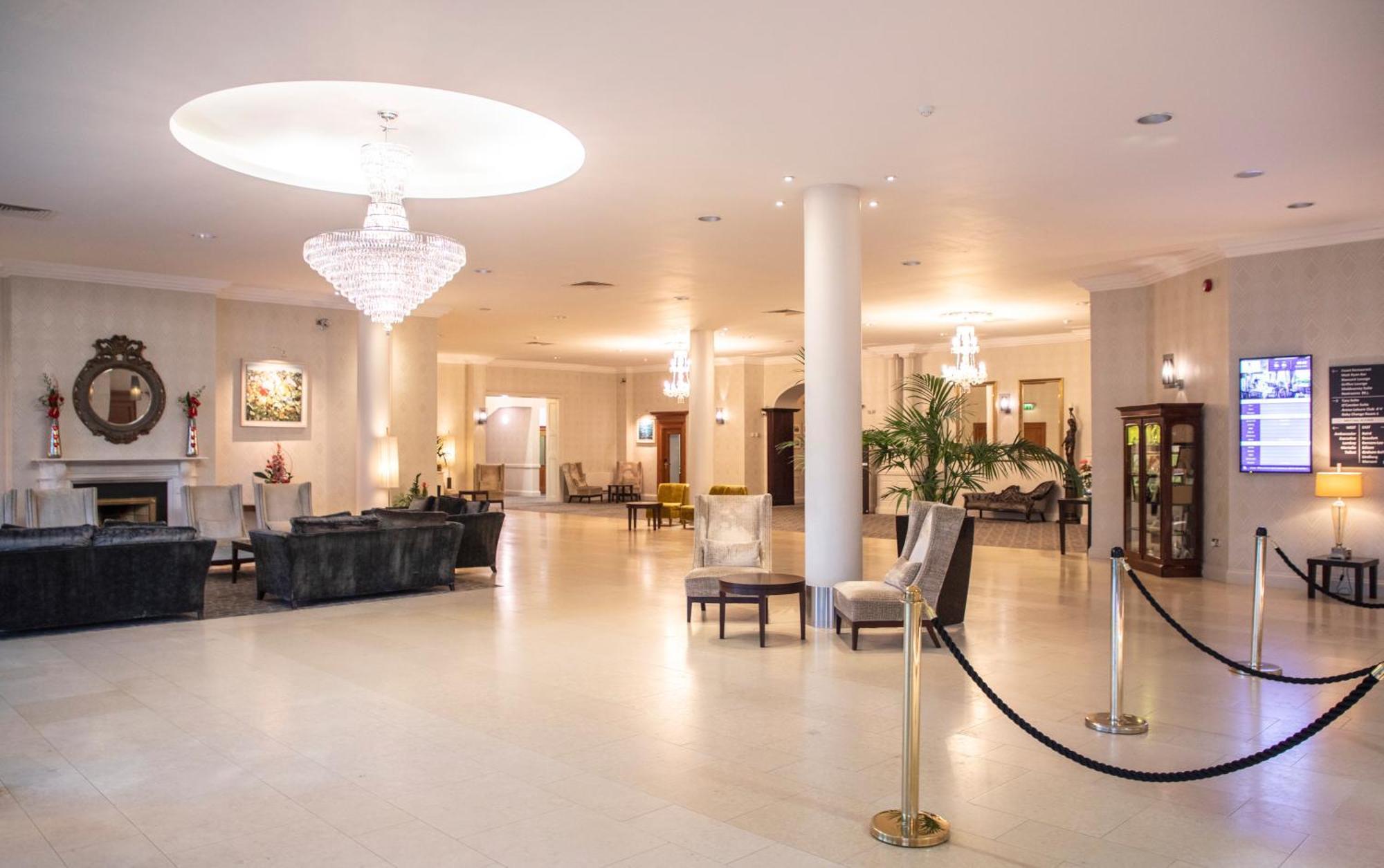 Grand Hotel Malahide Εξωτερικό φωτογραφία