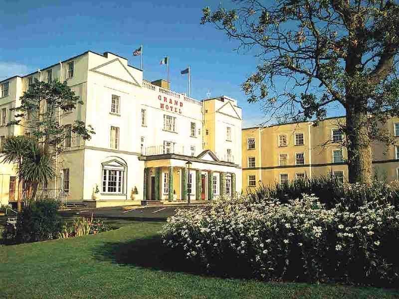 Grand Hotel Malahide Εξωτερικό φωτογραφία