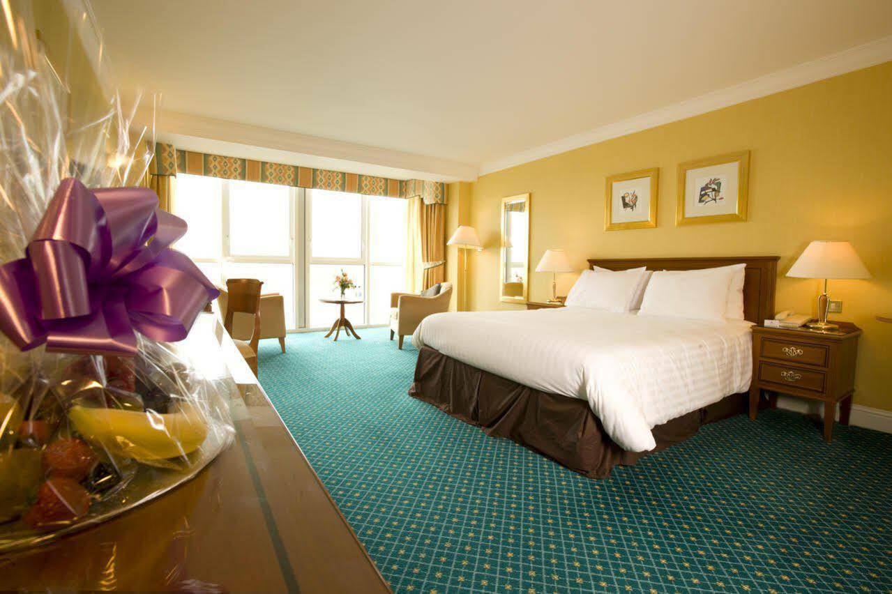 Grand Hotel Malahide Εξωτερικό φωτογραφία